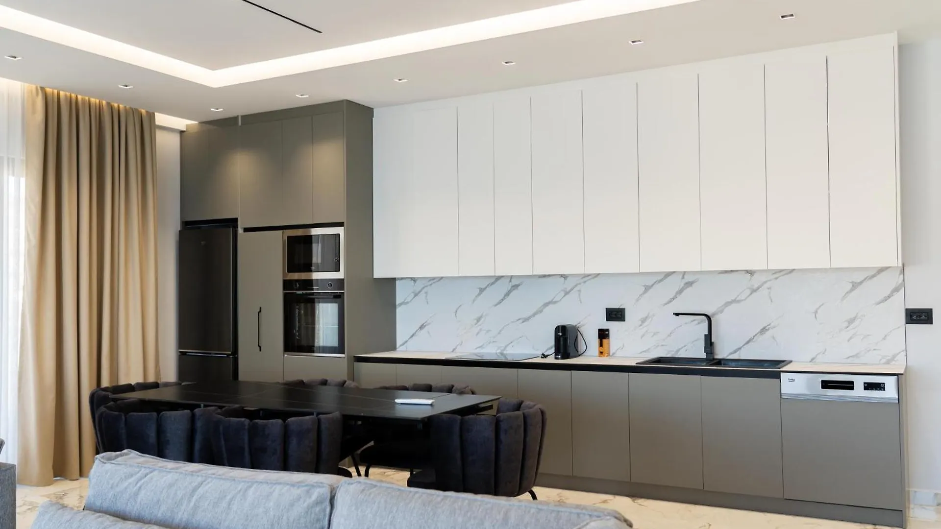 סרנדה Twin Luxury Penthouses 0*,  אלבניה