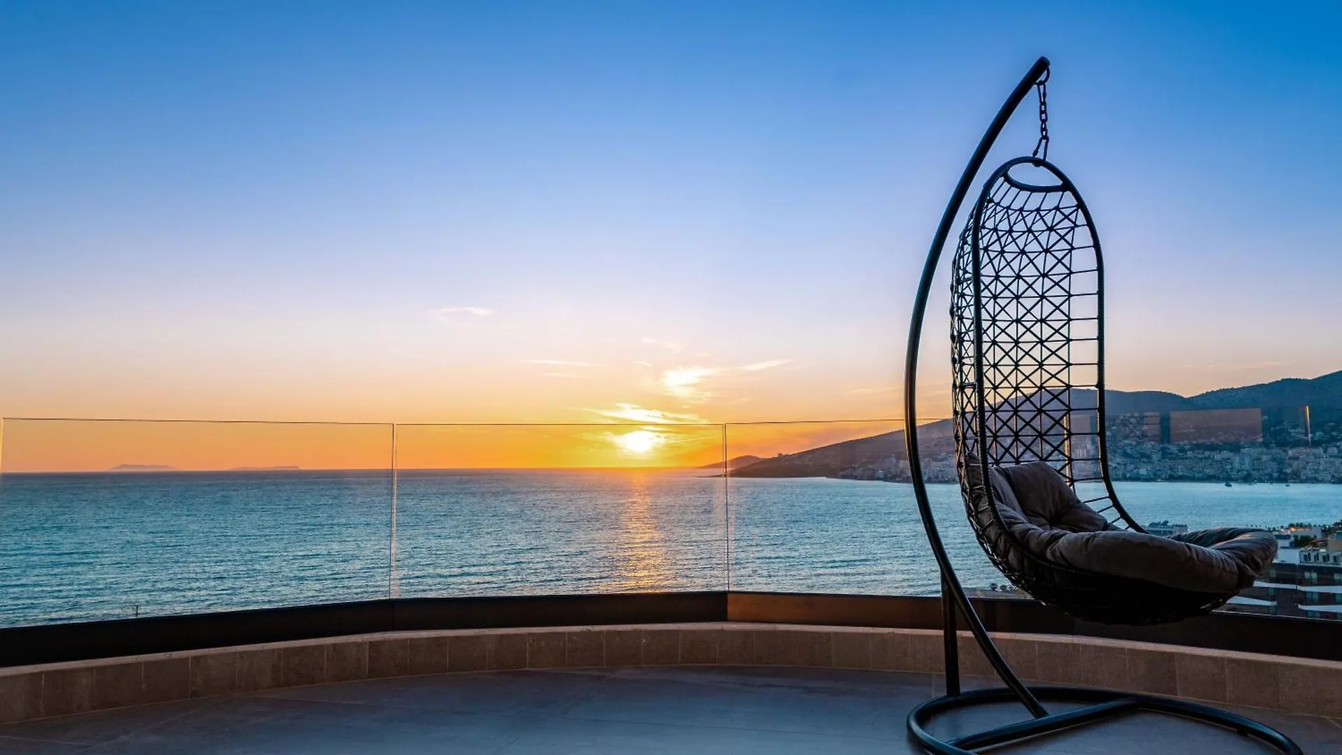 Twin Luxury Penthouses Sarandë Albania